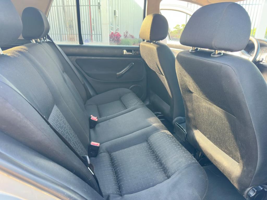 VOLKSWAGEN Golf - Foto