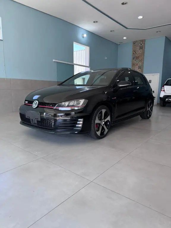 VOLKSWAGEN Golf - Foto