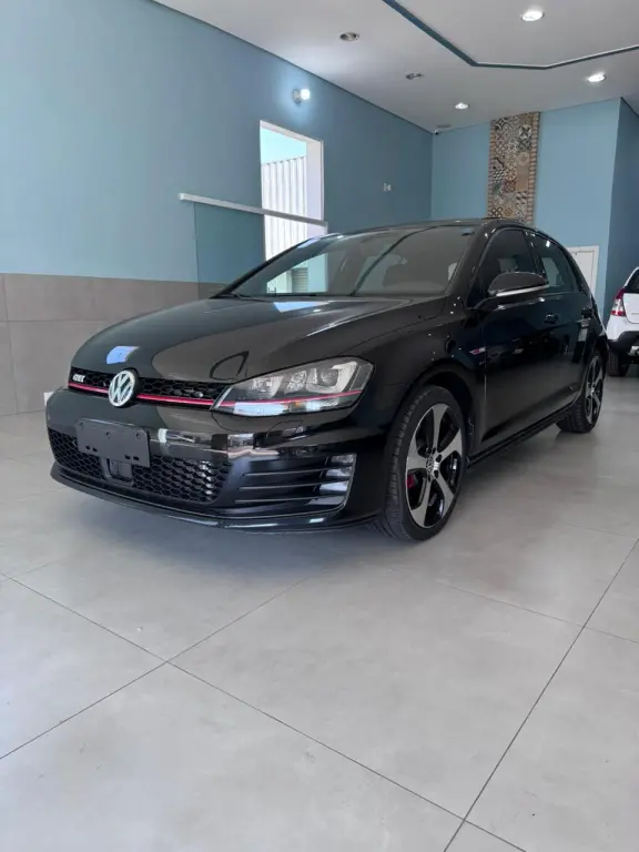 VOLKSWAGEN Golf - Foto