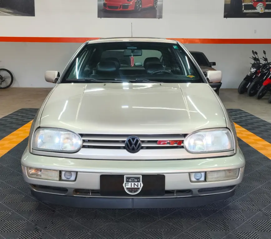 VOLKSWAGEN Golf - Foto