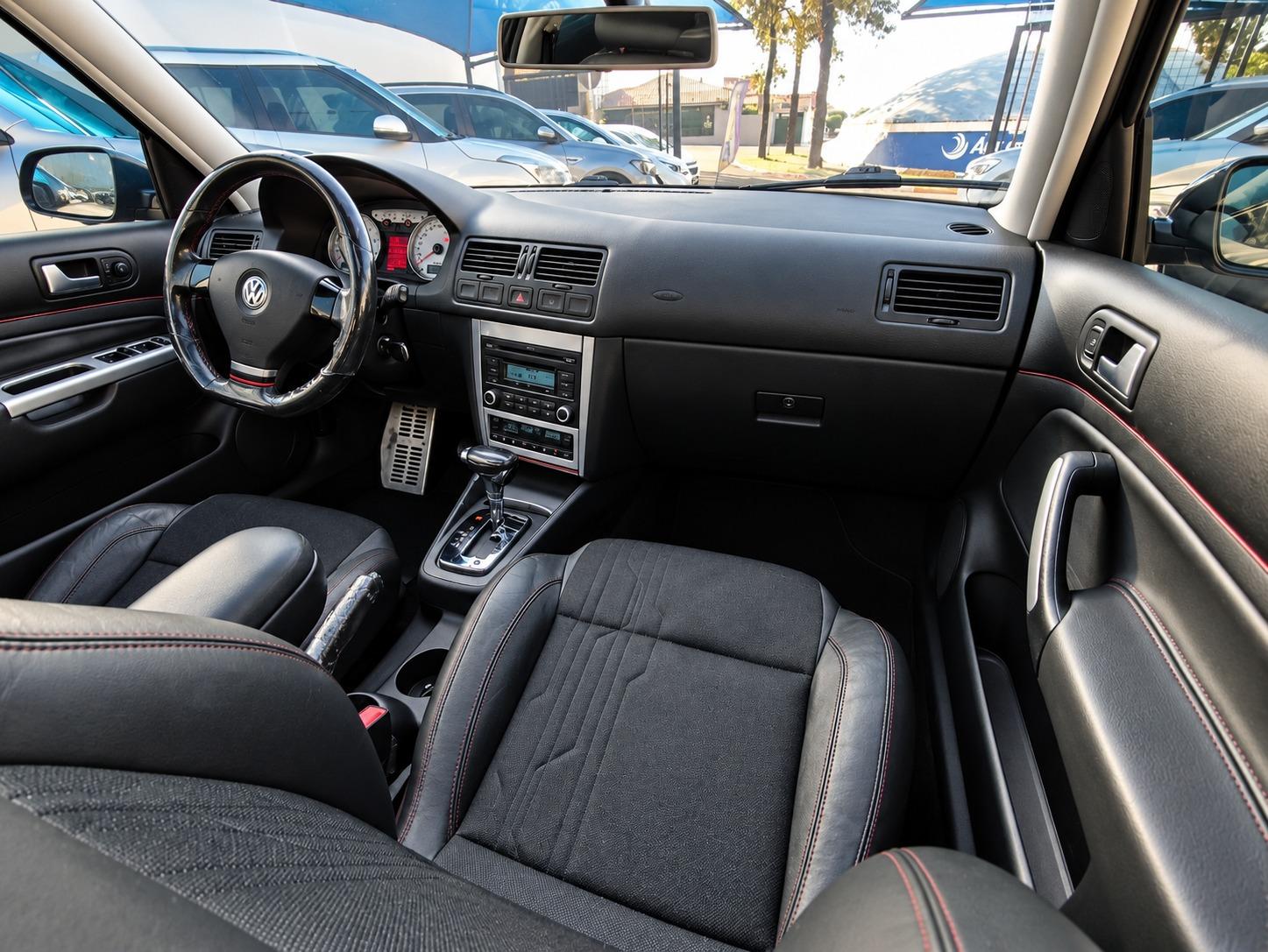VOLKSWAGEN Golf - Foto