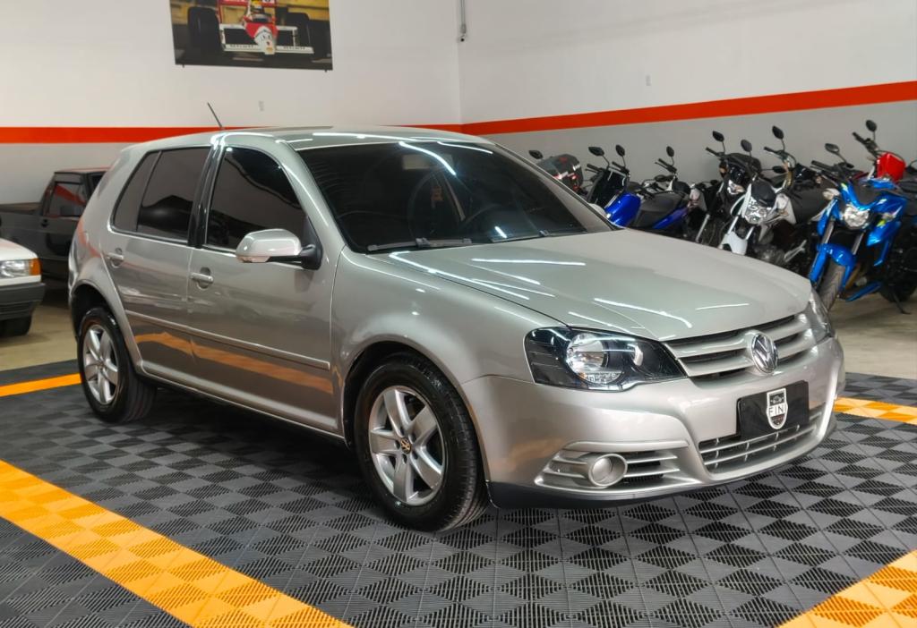 VOLKSWAGEN Golf - Foto
