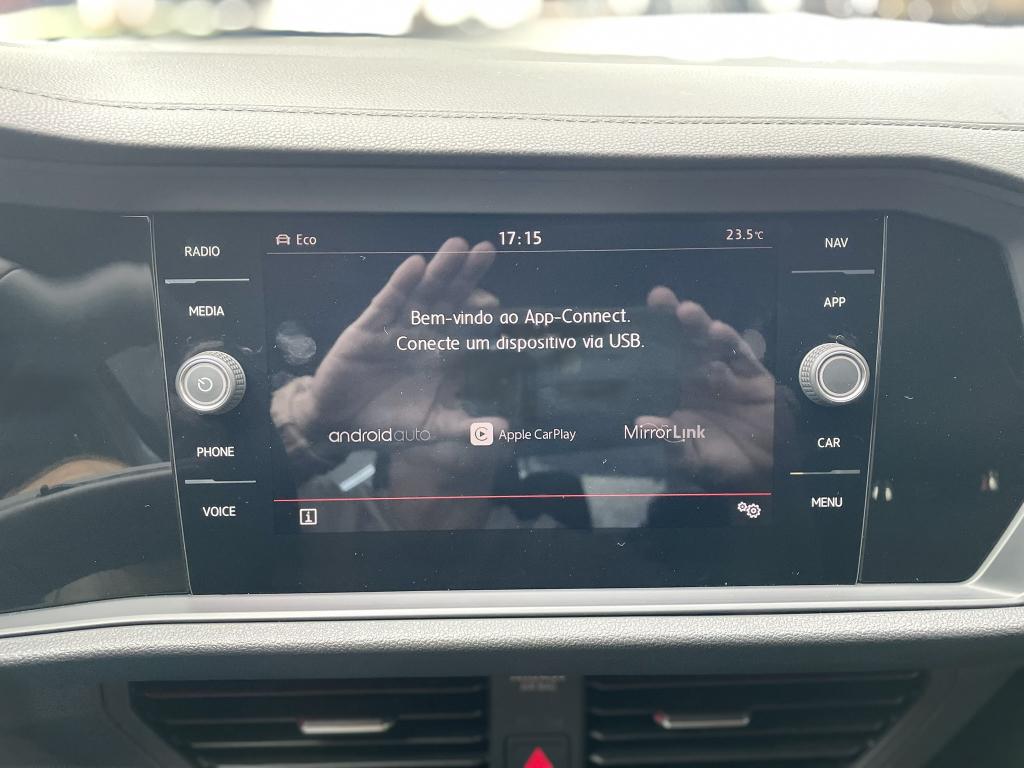 VOLKSWAGEN Jetta - Foto