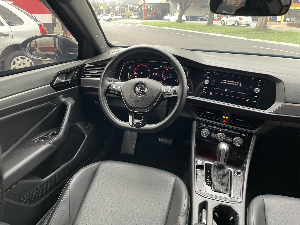 VOLKSWAGEN Jetta - Foto