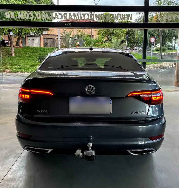 VOLKSWAGEN Jetta - Foto