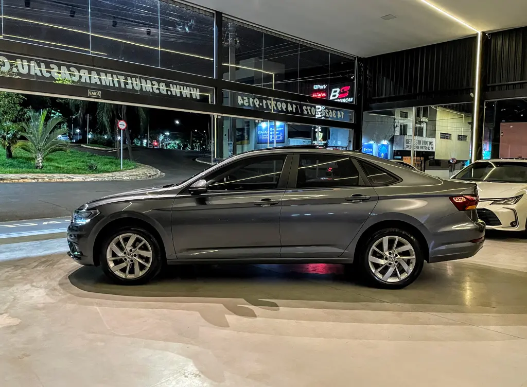 VOLKSWAGEN Jetta - Foto