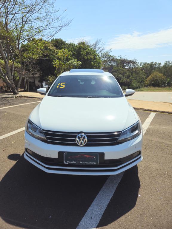 VOLKSWAGEN Jetta - Foto