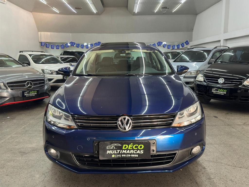 VOLKSWAGEN Jetta - Foto