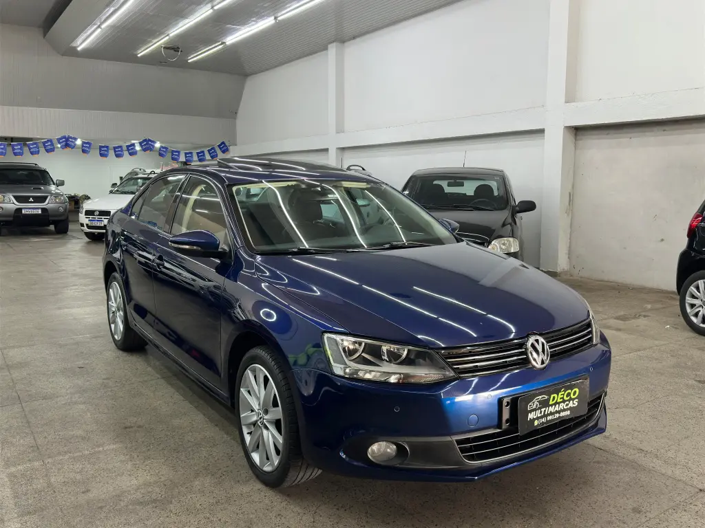 VOLKSWAGEN Jetta - Foto