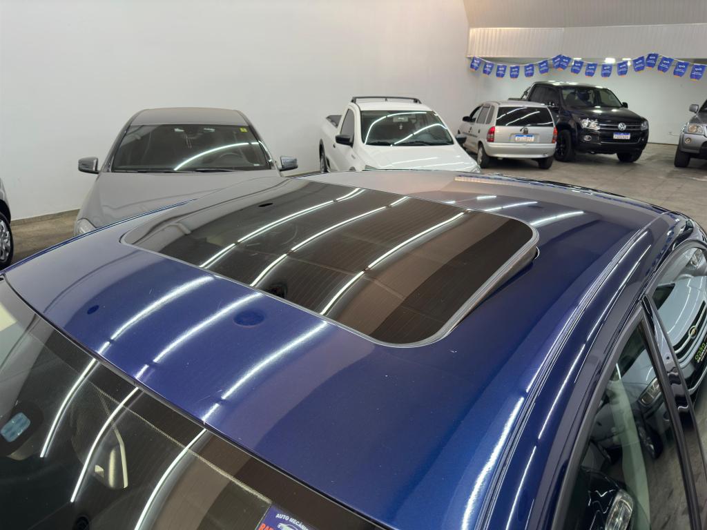 VOLKSWAGEN Jetta - Foto