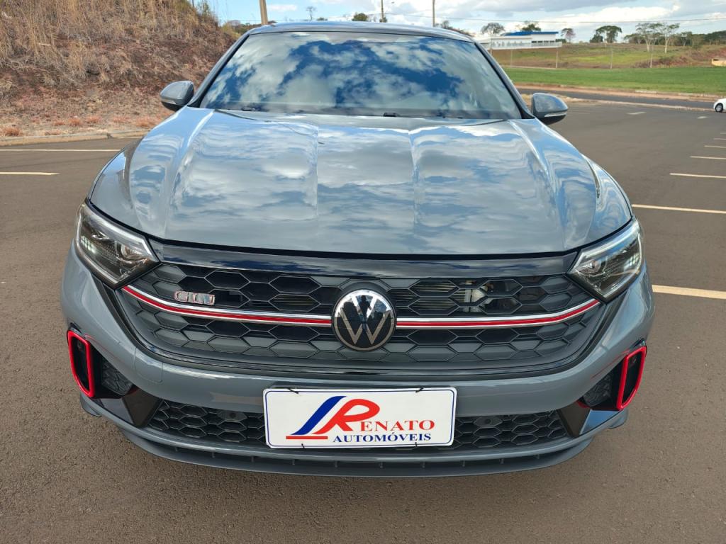 VOLKSWAGEN Jetta - Foto