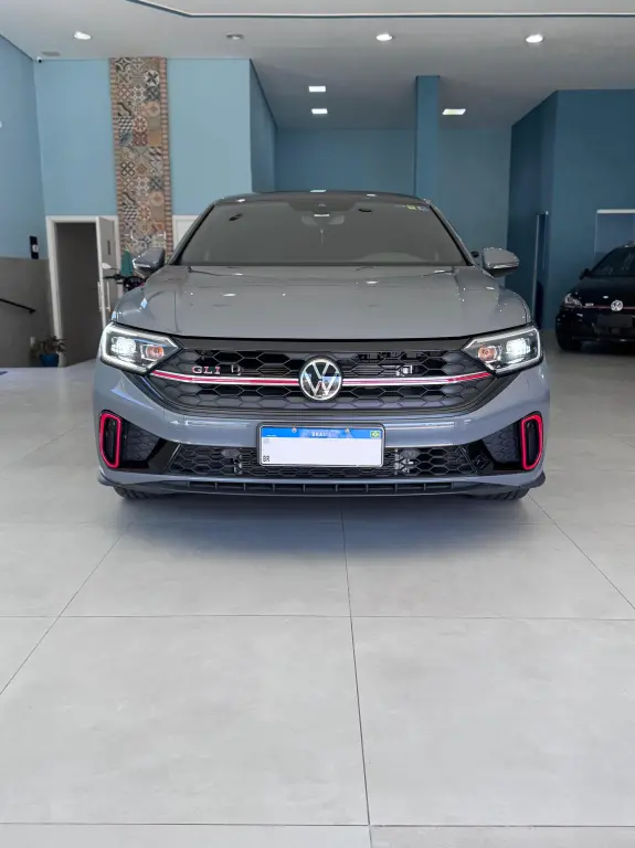 VOLKSWAGEN Jetta - Foto