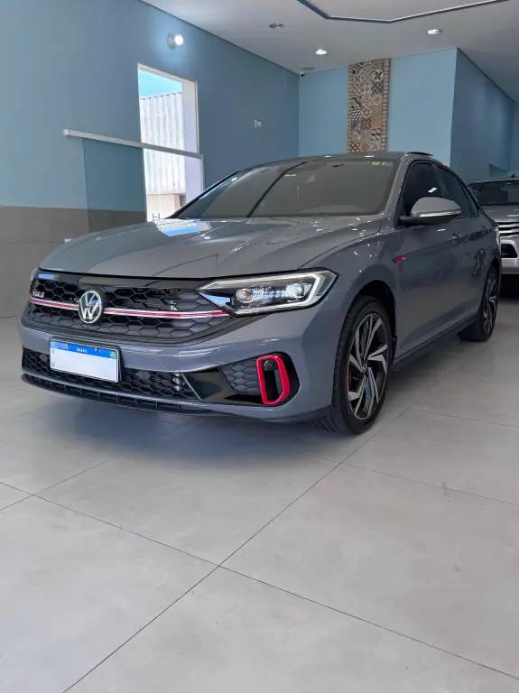 VOLKSWAGEN Jetta - Foto