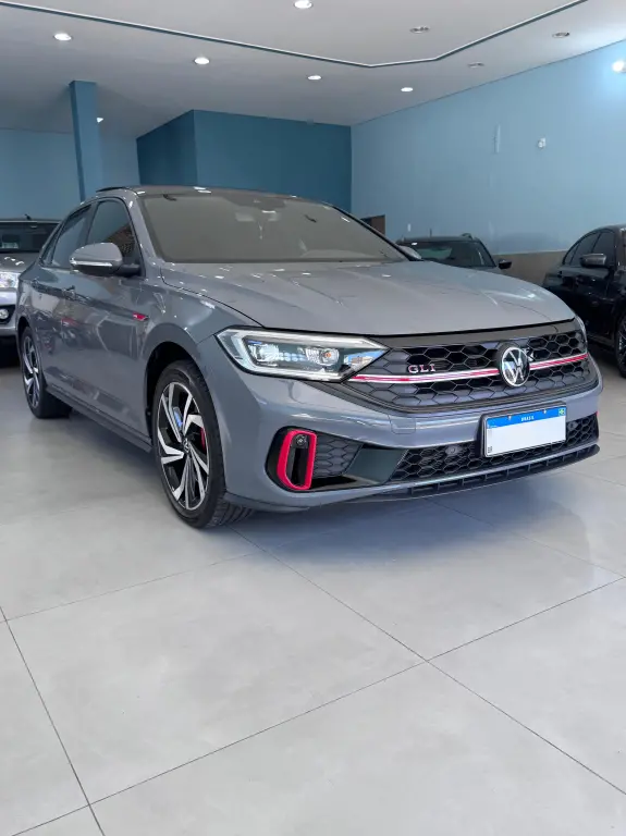 VOLKSWAGEN Jetta - Foto