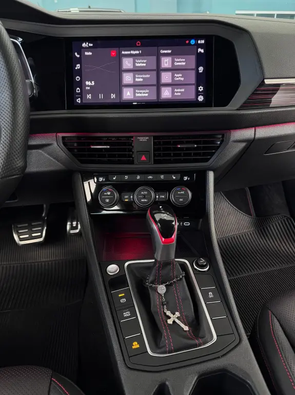 VOLKSWAGEN Jetta - Foto