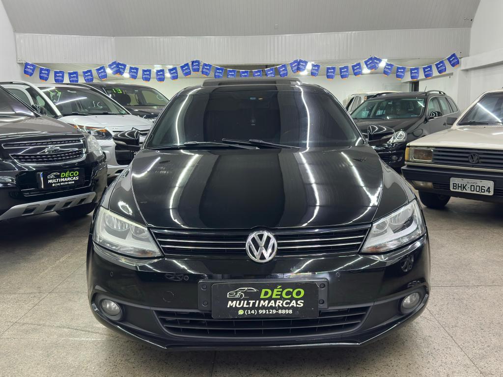 VOLKSWAGEN Jetta - Foto