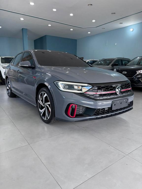 VOLKSWAGEN Jetta - Foto