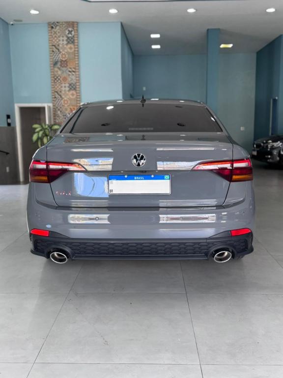 VOLKSWAGEN Jetta - Foto