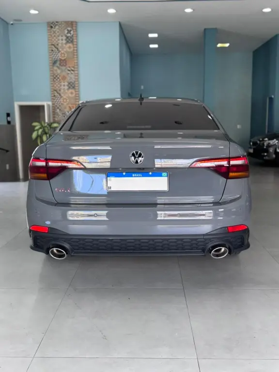 VOLKSWAGEN Jetta - Foto