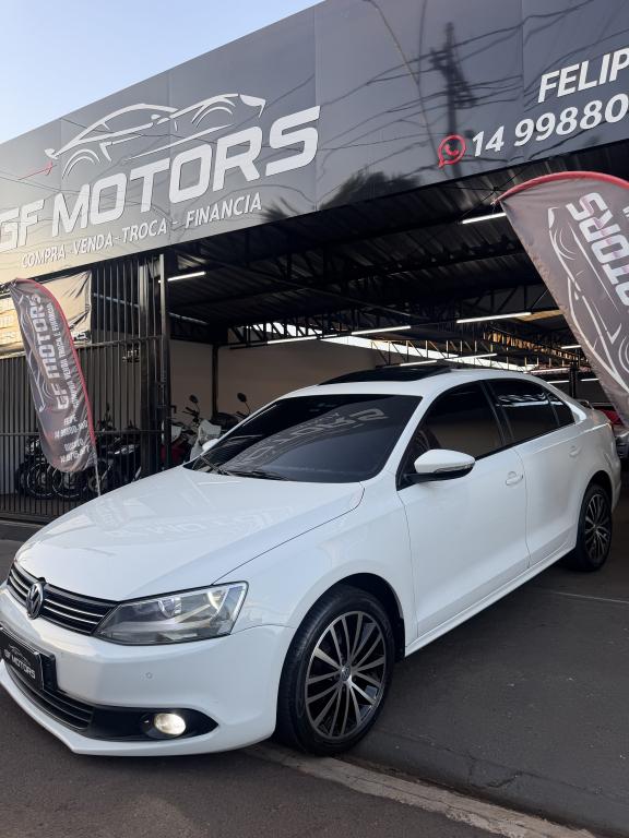 VOLKSWAGEN Jetta - Foto