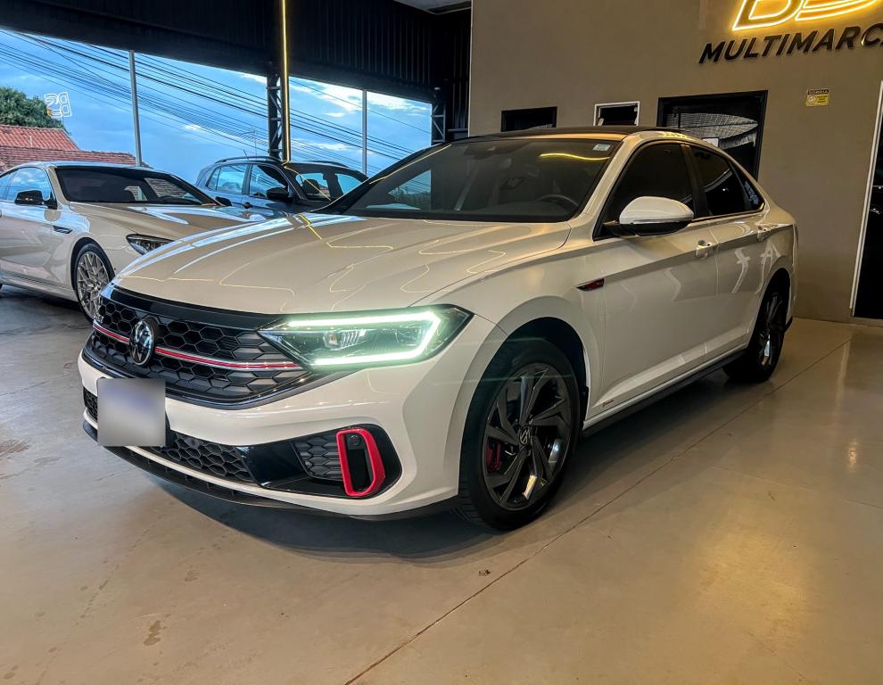 VOLKSWAGEN Jetta - Foto