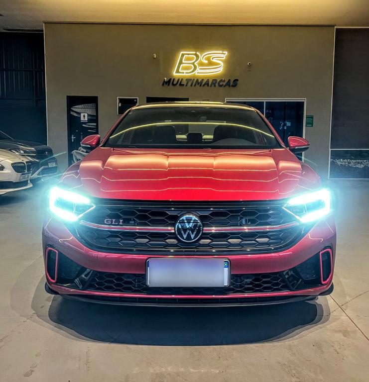 VOLKSWAGEN Jetta - Foto