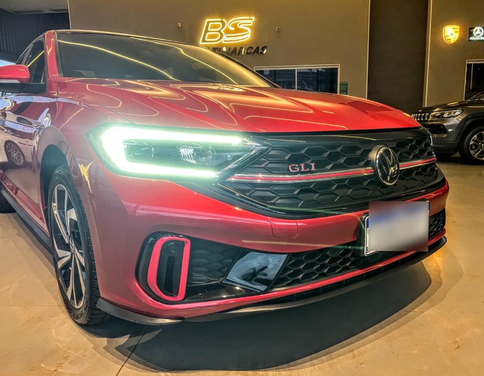 VOLKSWAGEN Jetta - Foto