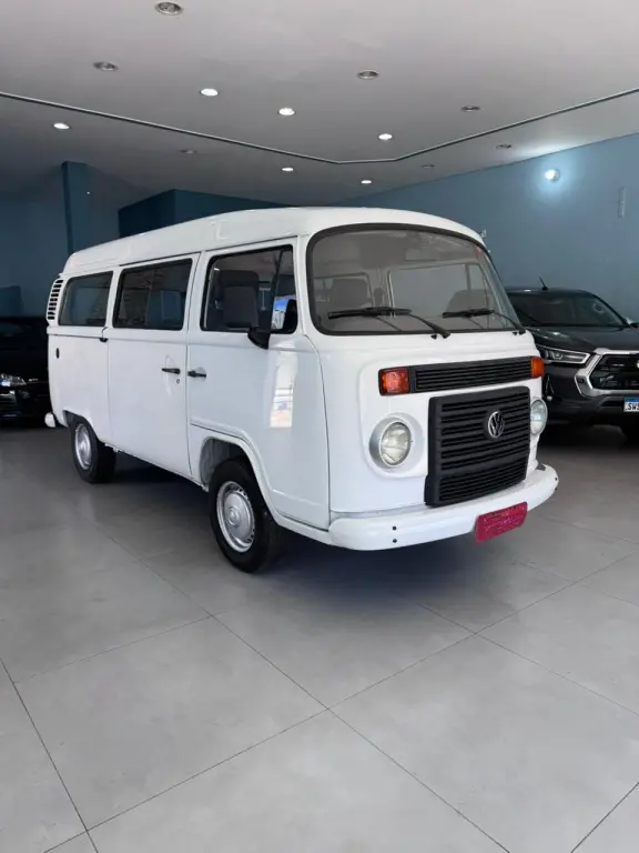 VOLKSWAGEN Kombi