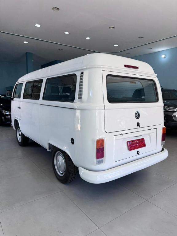 VOLKSWAGEN Kombi - Foto