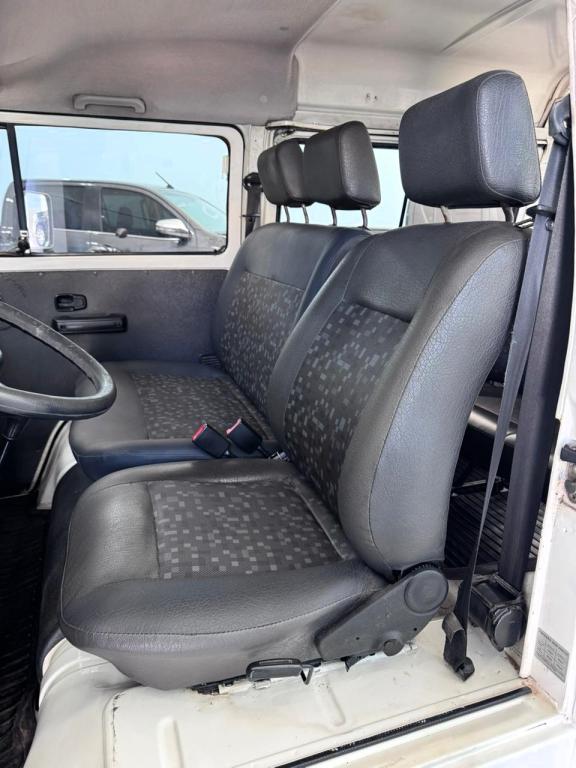 VOLKSWAGEN Kombi - Foto