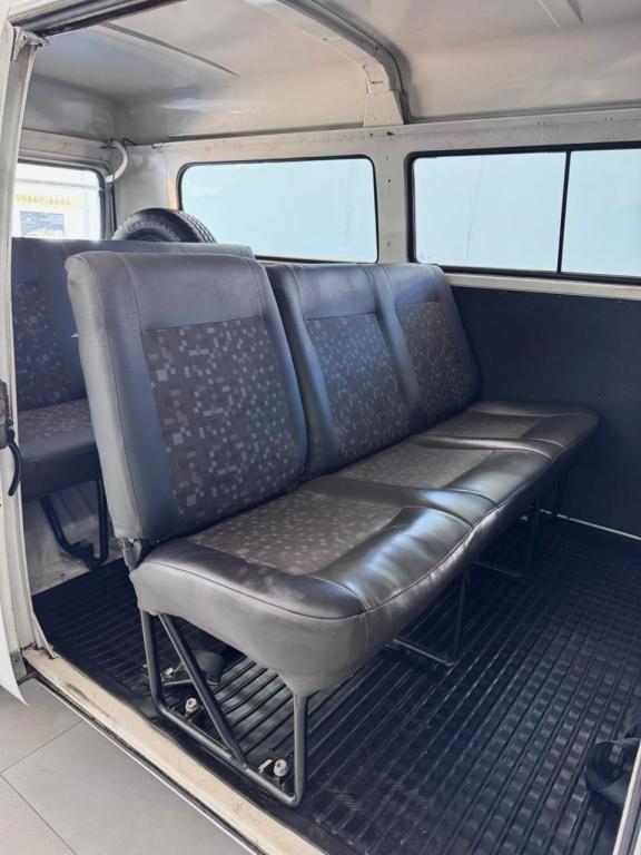 VOLKSWAGEN Kombi - Foto