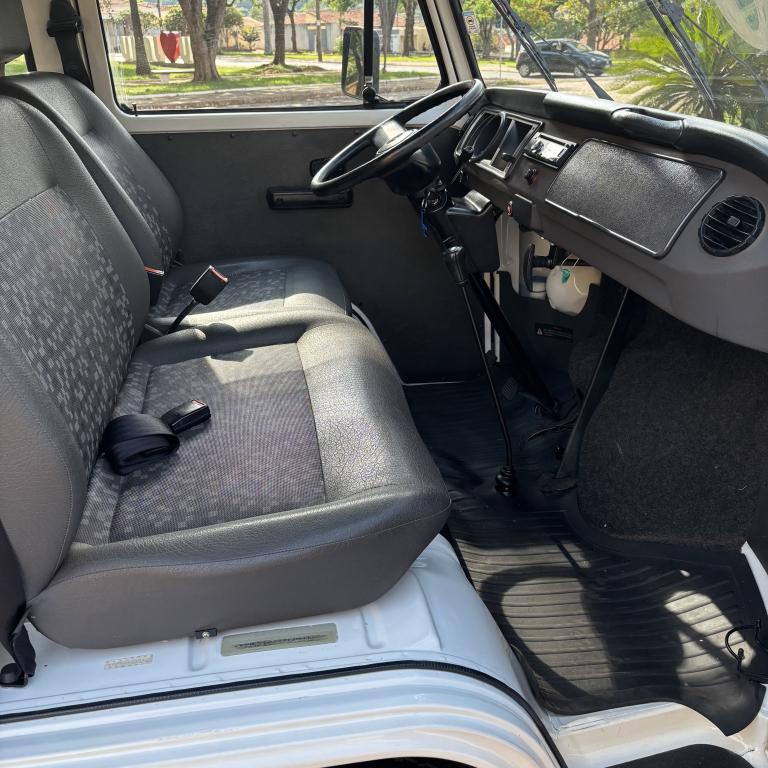 VOLKSWAGEN Kombi - Foto