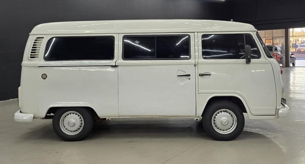 VOLKSWAGEN Kombi - Foto