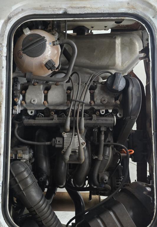 VOLKSWAGEN Kombi - Foto