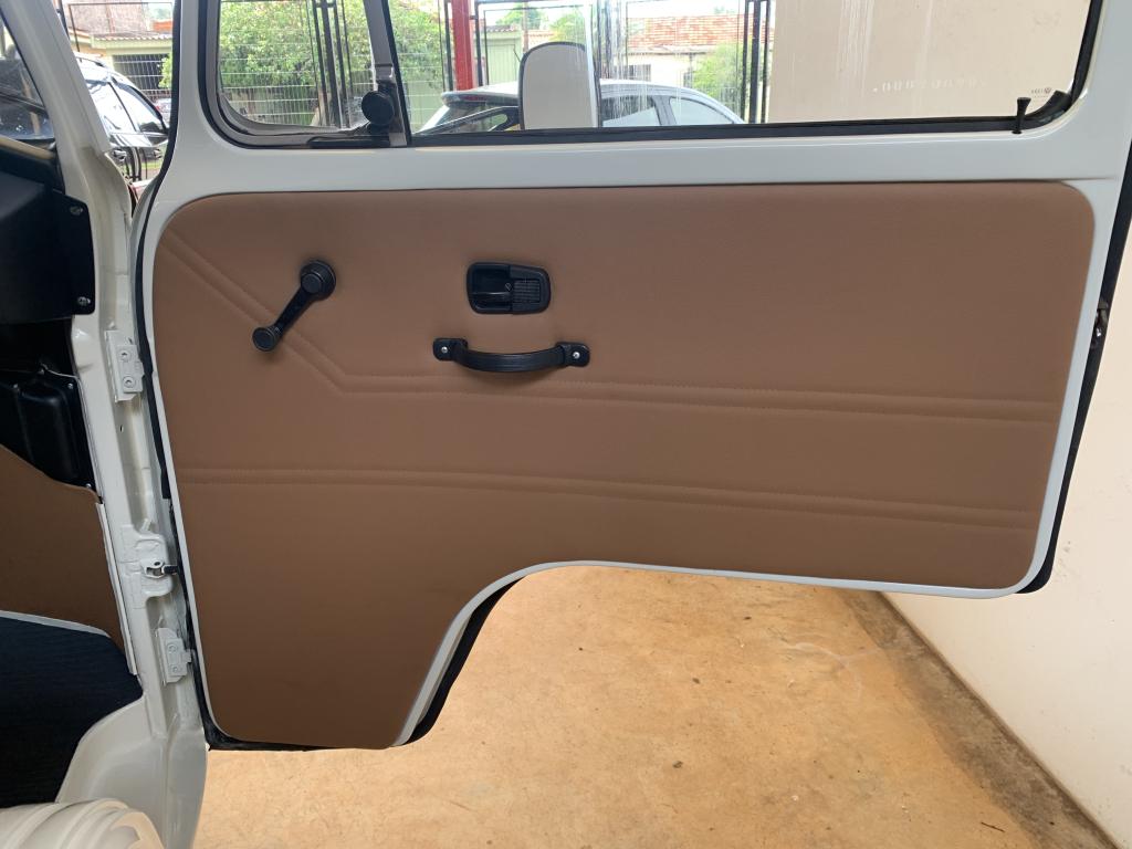 VOLKSWAGEN Kombi - Foto