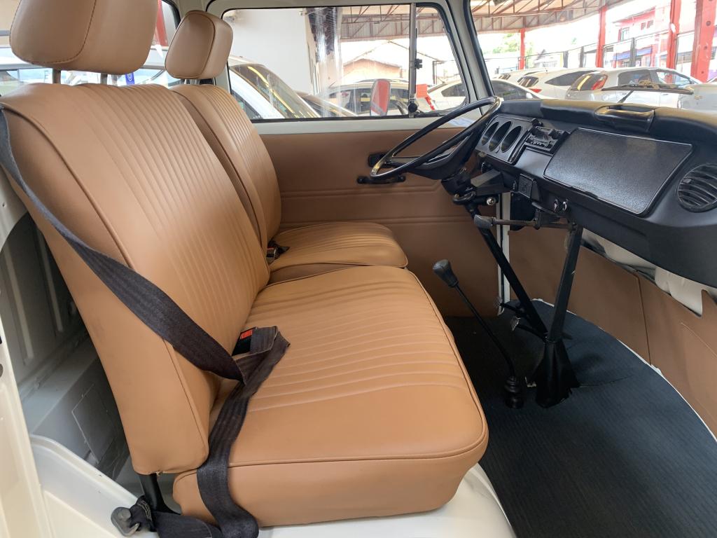 VOLKSWAGEN Kombi - Foto