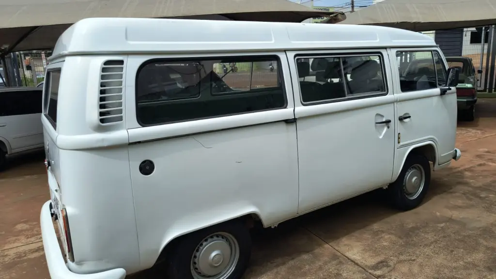 VOLKSWAGEN Kombi - Foto
