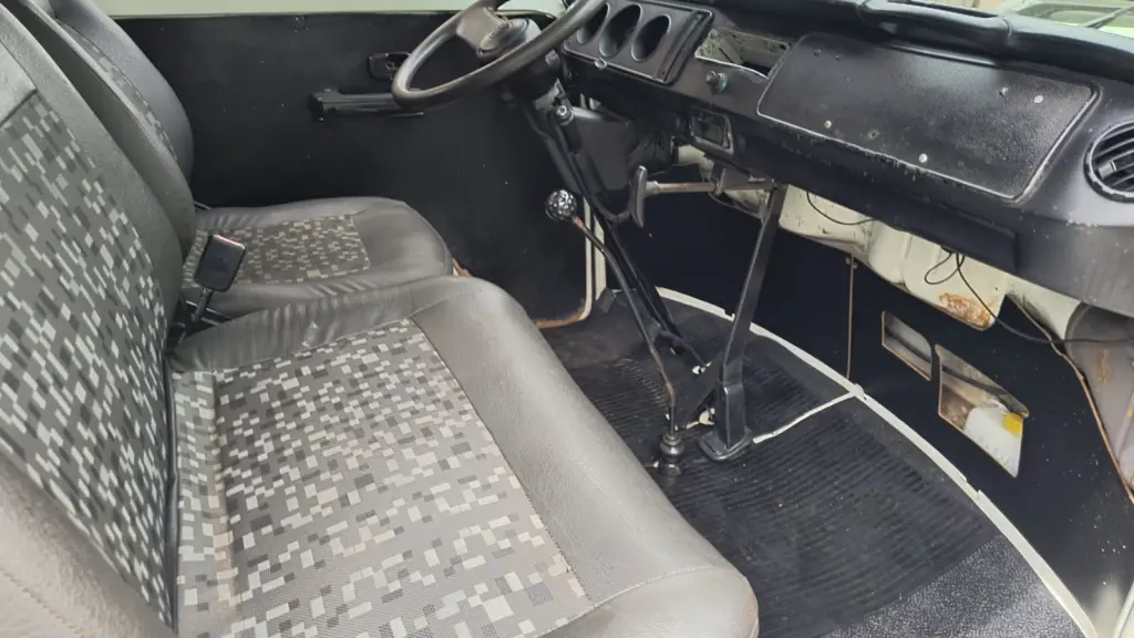 VOLKSWAGEN Kombi - Foto