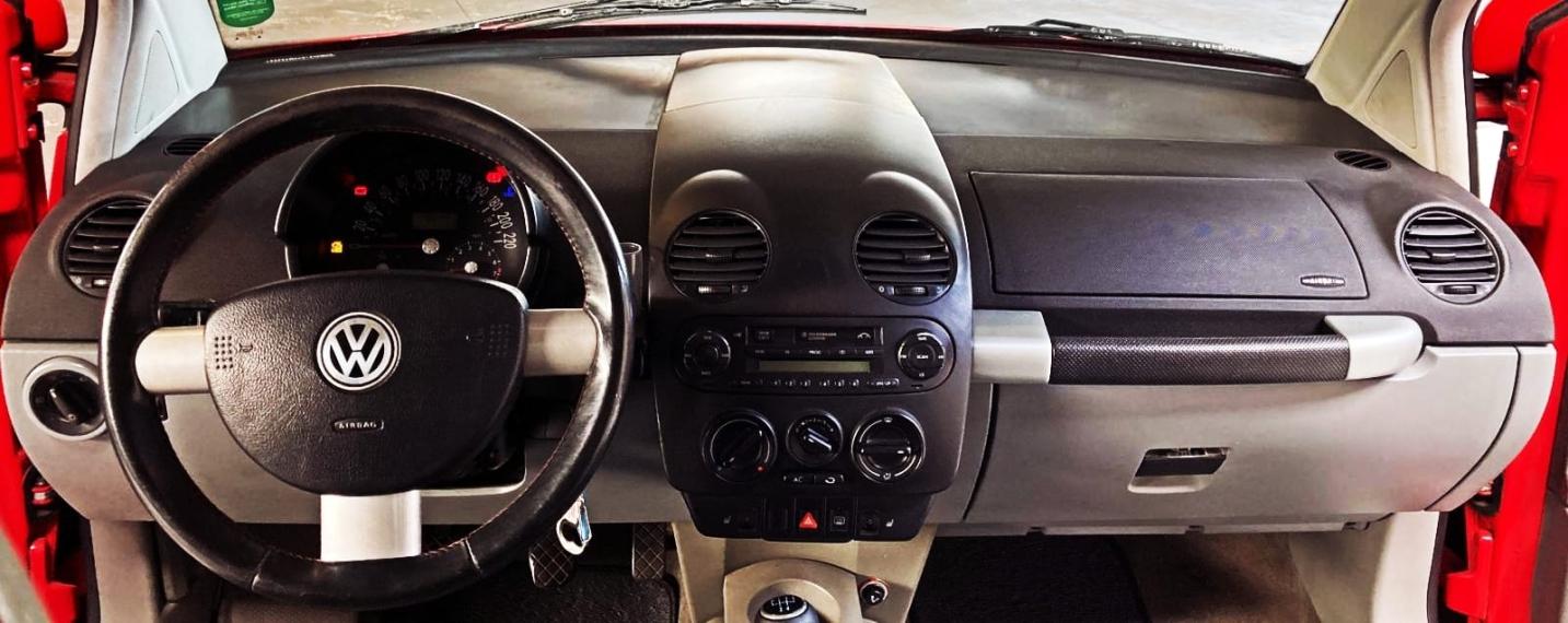 VOLKSWAGEN New Beetle - Foto