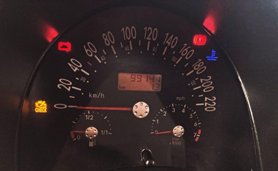 VOLKSWAGEN New Beetle - Foto