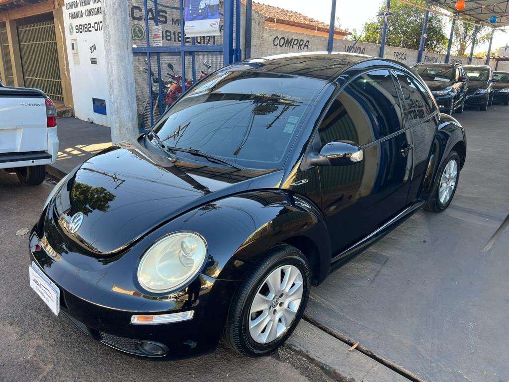 VOLKSWAGEN New Beetle