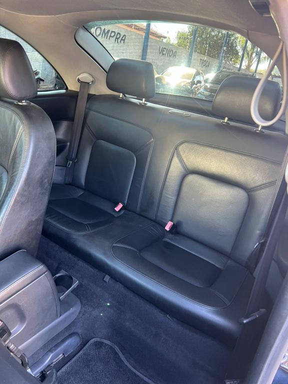 VOLKSWAGEN New Beetle - Foto