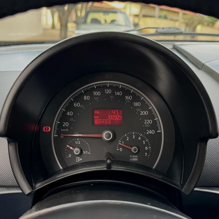 VOLKSWAGEN New Beetle - Foto