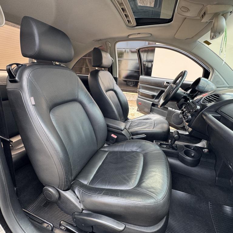 VOLKSWAGEN New Beetle - Foto