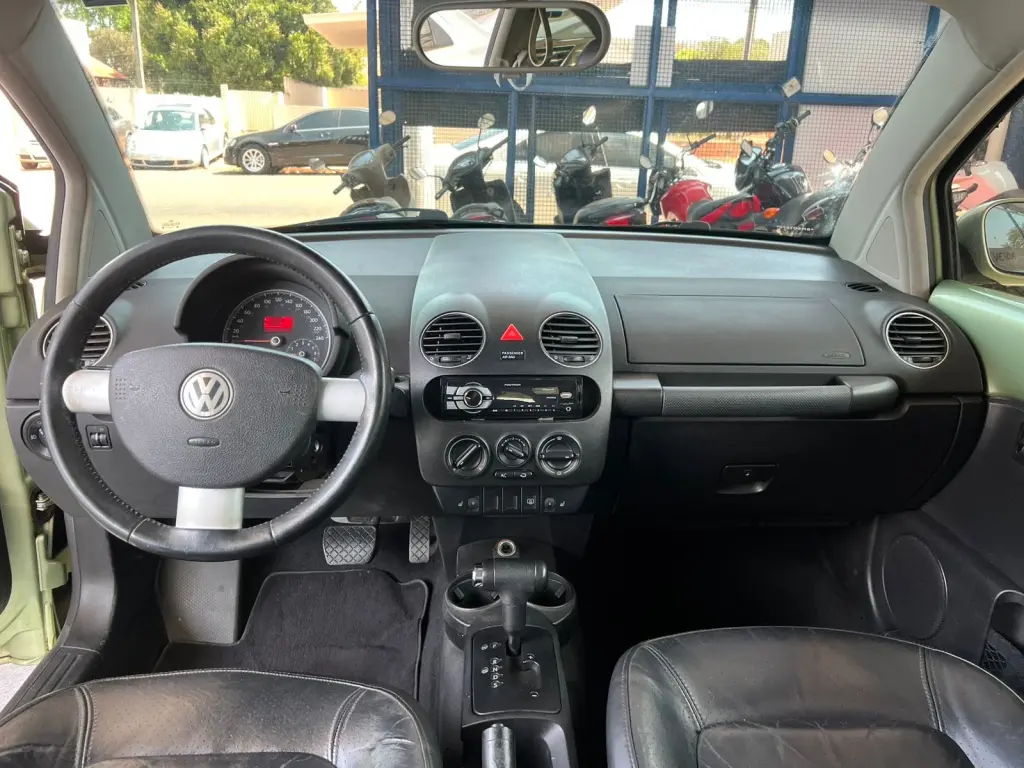 VOLKSWAGEN New Beetle - Foto