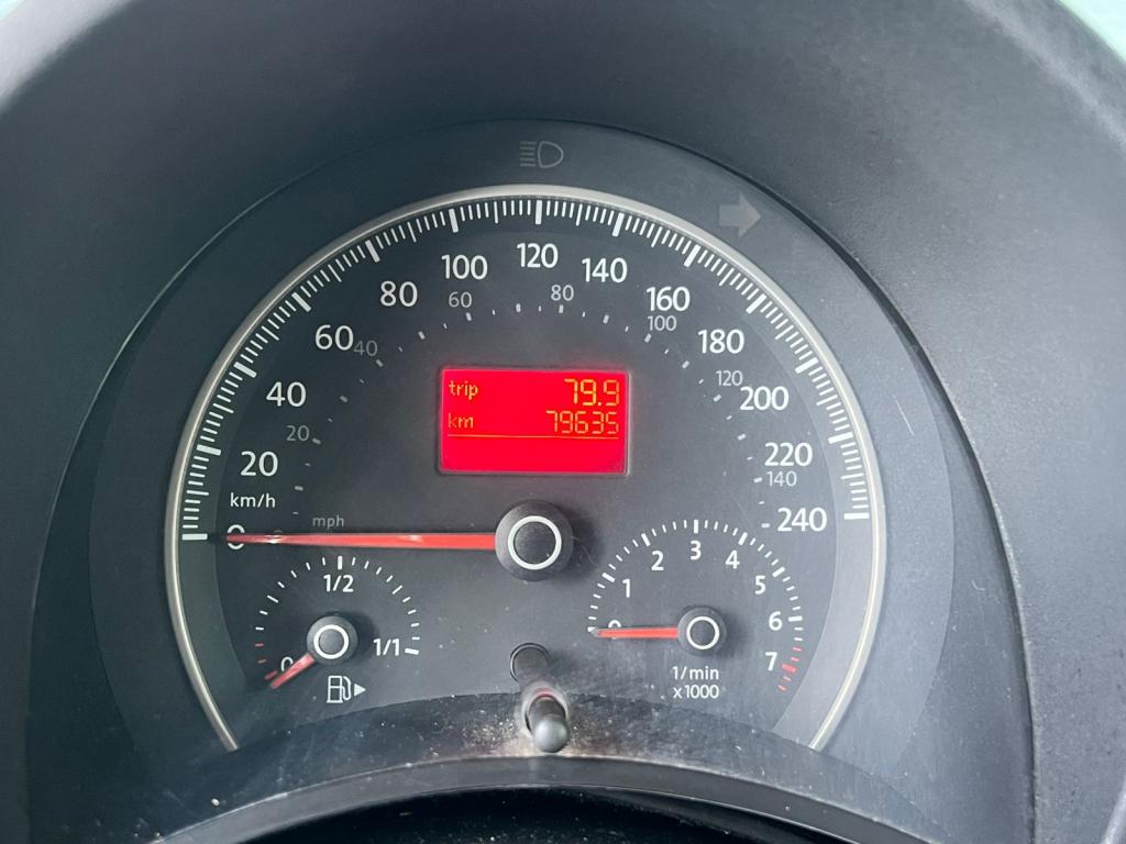 VOLKSWAGEN New Beetle - Foto