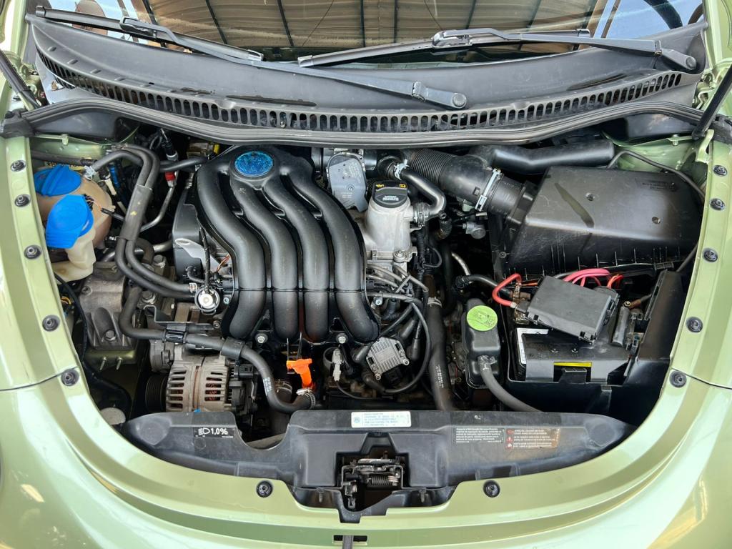 VOLKSWAGEN New Beetle - Foto