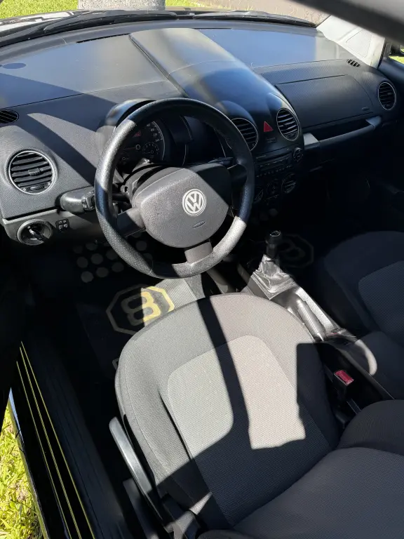 VOLKSWAGEN New Beetle - Foto
