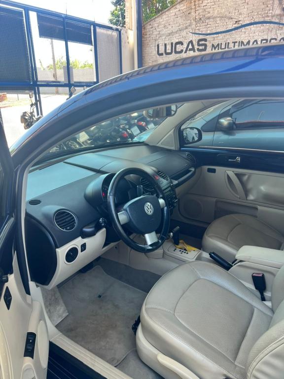 VOLKSWAGEN New Beetle - Foto