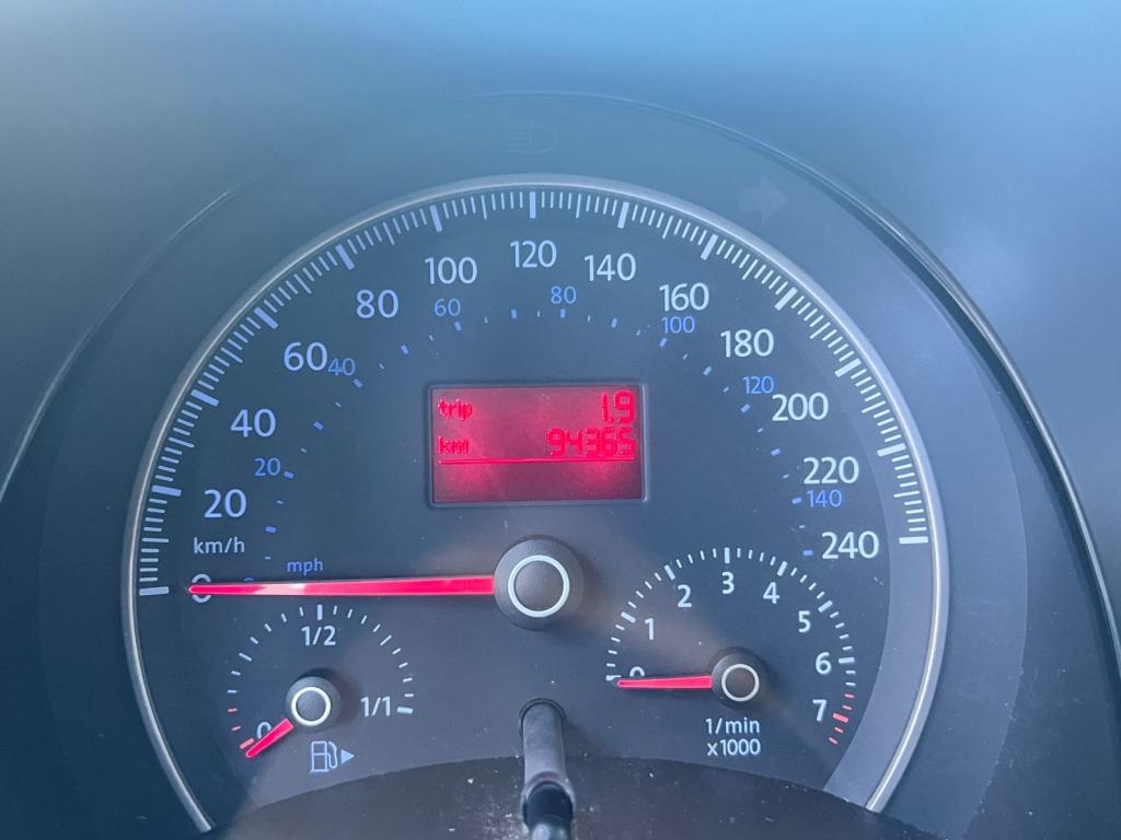 VOLKSWAGEN New Beetle - Foto